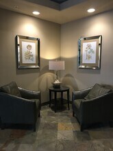 1817 Selby Ave, Unit 403 in Los Angeles, CA - Foto de edificio - Building Photo