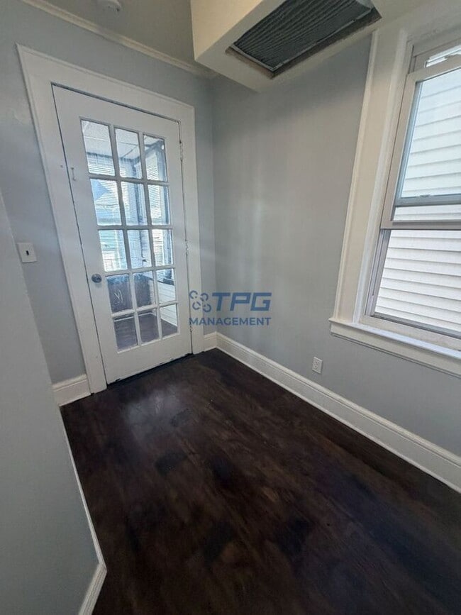 134 Dewey St in Newark, NJ - Foto de edificio - Building Photo