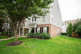 333 Harbour Blvd in Cinnaminson, NJ - Building Photo - Building Photo