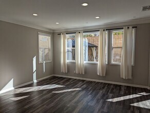 27314 Attwell Ln in Santa Clarita, CA - Foto de edificio - Building Photo