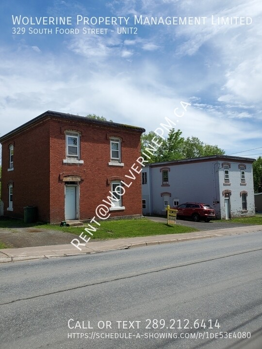 329 S Foord St in Stellarton, NS - Building Photo