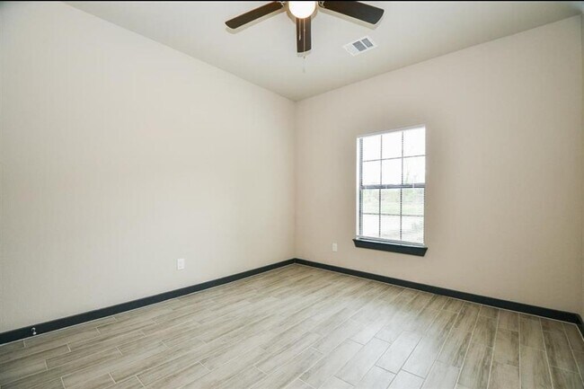 7802 Dandy St in Houston, TX - Building Photo - Building Photo