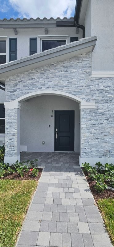 property at 1181 SE 1st Ave