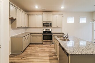 2857 Saratoga Lake View in Decatur, GA - Building Photo - Building Photo