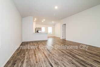 3115 Valley Dr in Chickasha, OK - Building Photo - Building Photo
