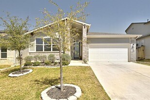 8300 Turnberry Ln in Austin, TX - Building Photo
