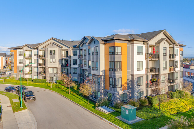 Panorama Crossing in Surrey, BC - Building Photo - Building Photo