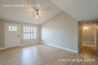 6443 E Sandra Terrace in Scottsdale, AZ - Building Photo - Building Photo