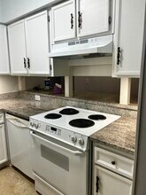 301 Harbor Heights Dr in Lexington, SC - Foto de edificio - Building Photo