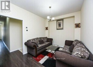 601 Remembrance Rd in Brampton, ON - Building Photo - Building Photo