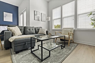 205 S Kings Dr in Charlotte, NC - Building Photo - Building Photo