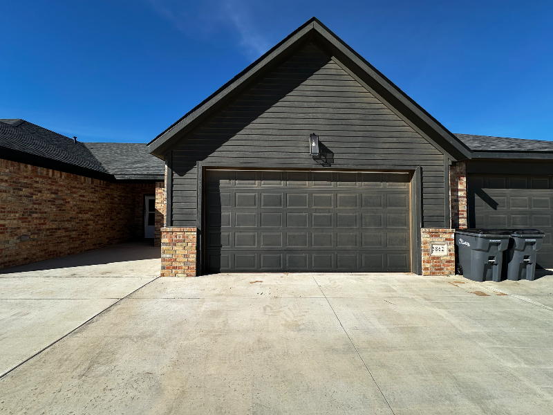 5862 Virginia in Lubbock, TX - Building Photo