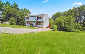 15 Sunnyside Ln in Derry, NH - Building Photo - Building Photo