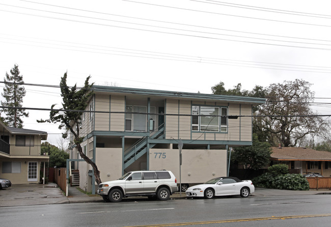 775 Marsh Rd in Menlo Park, CA - Building Photo - Building Photo