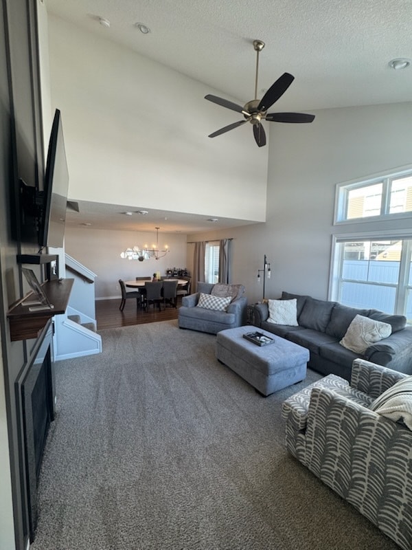 6908 Jody Ave S in Cottage Grove, MN - Foto de edificio - Building Photo