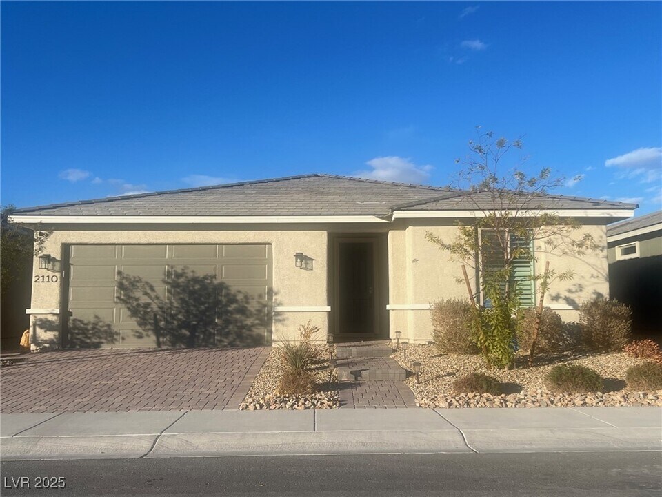 2110 Millergrove Ave in North Las Vegas, NV - Building Photo