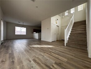 8519 Peaceful Dreams St in Las Vegas, NV - Building Photo - Building Photo