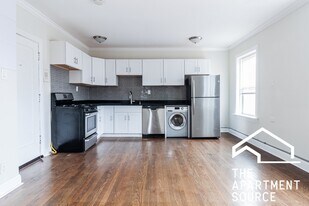 2127 N Dayton St in Chicago, IL - Building Photo