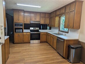 4344 Old Suwanee Rd in Buford, GA - Building Photo - Building Photo