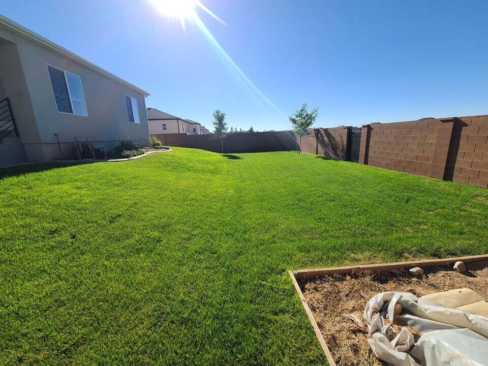 2156 War Admiral Ln in Cedar City, UT - Building Photo