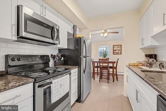200 Spruce St in Doylestown, PA - Building Photo - Building Photo