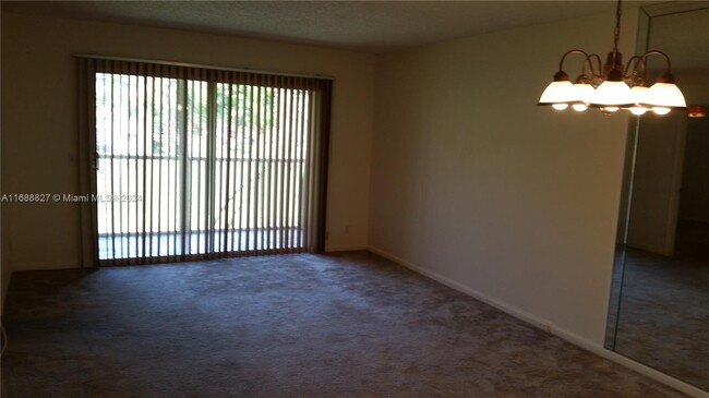 1300 SW 124th Terrace in Pembroke Pines, FL - Building Photo - Building Photo