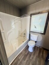 334 S Pine St in Ponca City, OK - Building Photo - Building Photo