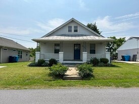 2317 Moir St NE in Roanoke, VA - Building Photo