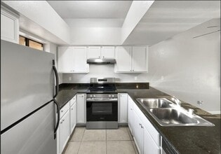 1065 W 1st St in Tempe, AZ - Building Photo - Building Photo