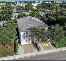 230 N G St in Lake Worth Beach, FL - Building Photo