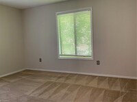 1742 N Hamilton St photo'