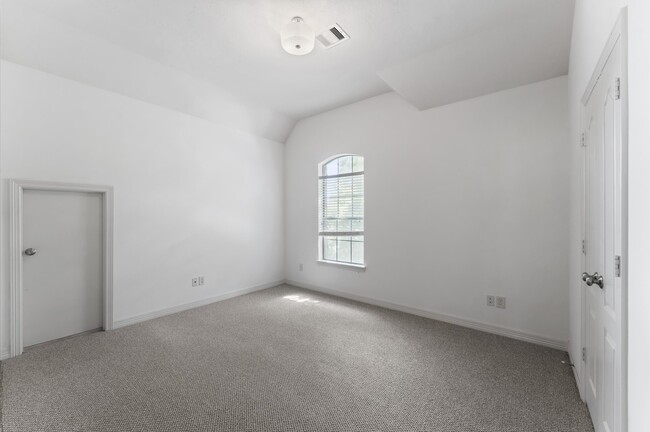 361 W Tupelo Green Cir