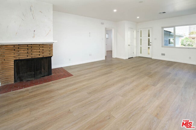 1436 W 152nd St in Gardena, CA - Foto de edificio - Building Photo