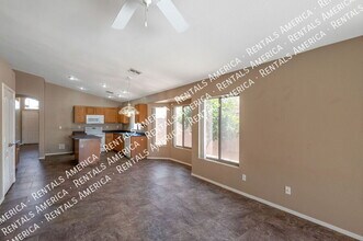 3859 E Longhorn Dr in Gilbert, AZ - Building Photo - Building Photo