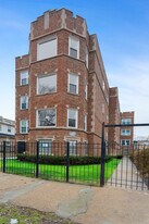 8022 S Ellis Ave in Chicago, IL - Building Photo