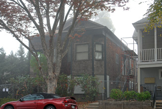 1817 T St in Sacramento, CA - Building Photo - Building Photo