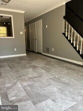 7601 Lee Landing Dr in Falls Church, VA - Building Photo - Building Photo
