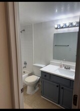 1075 S Elkhart Way, Unit sunnyside condominium in Aurora, CO - Building Photo - Building Photo