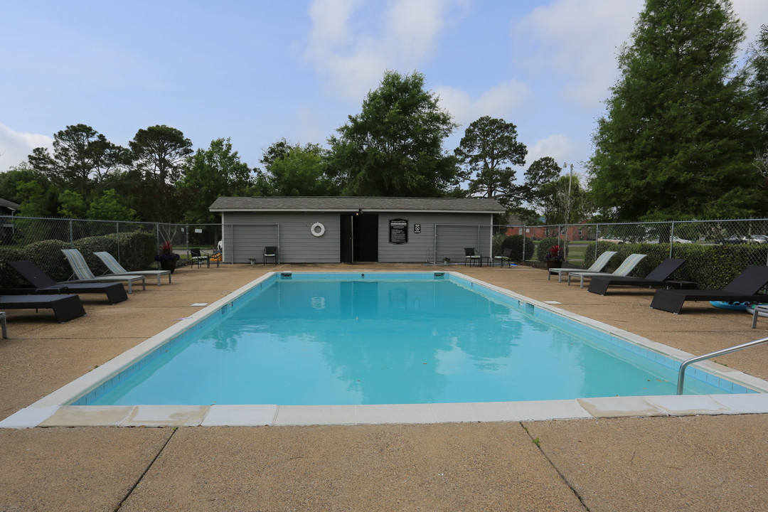 Greywood Glen in Pascagoula, MS - Foto de edificio