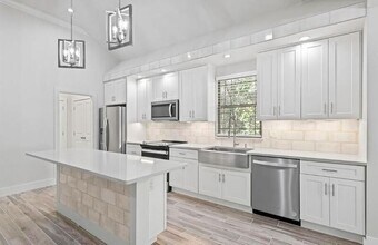 16 Justin Ct in Freeport, FL - Building Photo - Building Photo