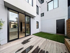 2709 23rd St in San Francisco, CA - Building Photo - Building Photo