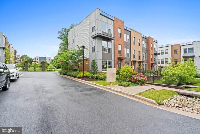 5120 Longstone Way in North Bethesda, MD - Building Photo - Building Photo