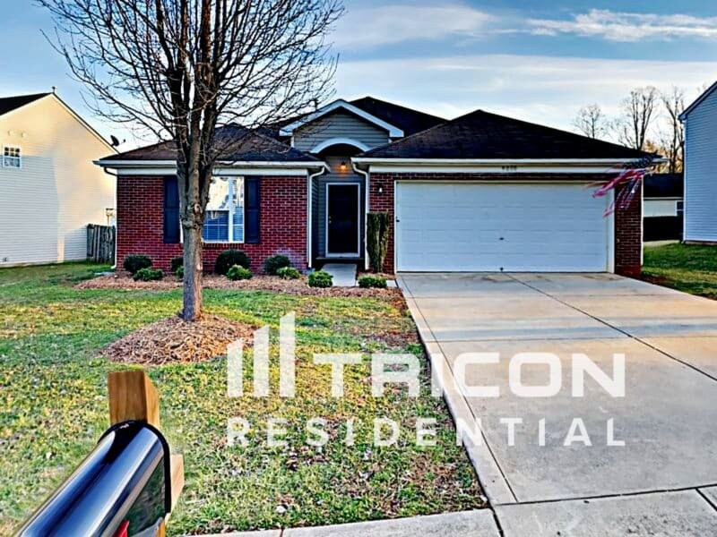 9000 McAdam Way in Charlotte, NC - Foto de edificio