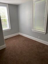 221 N 8th St in Petersburg, IL - Building Photo - Building Photo