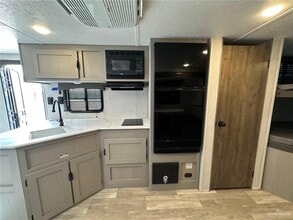 10 Wynn Dr in Donna, TX - Building Photo - Building Photo