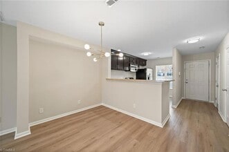 668 Grasswren Way in Greensboro, NC - Foto de edificio - Building Photo