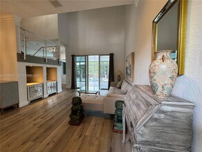 3041 SW 44th St in Fort Lauderdale, FL - Building Photo - Building Photo