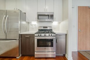 555 Bartlett St in San Francisco, CA - Building Photo