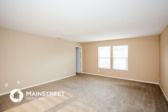 10902 Spirit Dr in Ingalls, IN - Foto de edificio - Building Photo