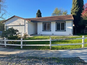 296 Kansas Way in Fremont, CA - Building Photo - Building Photo
